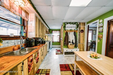89 main Street-28