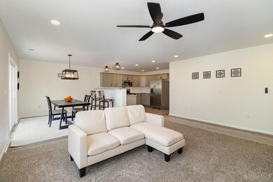 400 Elmwood Ct, Georgetown, OH 45121 - photo 3