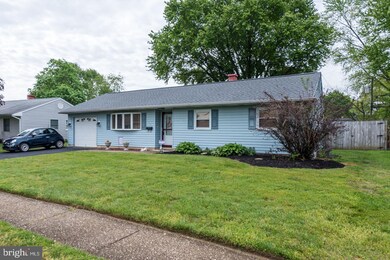 709 Donald Dr, Newark, DE 19713 - photo 2