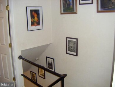 3113 Bero Rd, Halethorpe, MD 21227 - photo 4