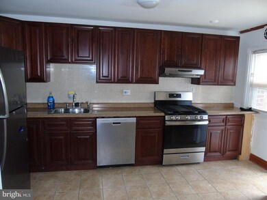 112 Botanic Ct, Upper Darby, PA 19082 - photo 7