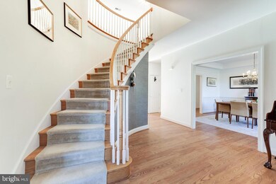 4810 Braddock Knoll Way, Fairfax, VA 22030 - photo 5