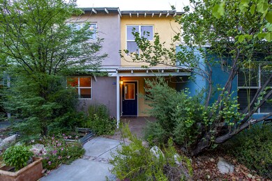 537 N Roger