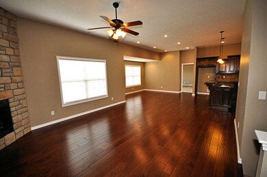 812 E Weldon Dr, Nixa, MO 65714 - photo 6