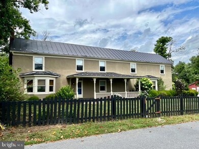 202 W Crescent St, Boyce, VA 22620 - photo 2