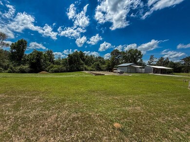 2117 Caston Rd, McComb, MS 39648 - photo 5