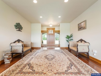 19601 Boones Ferry Rd NE, Hubbard, OR 97032 - photo 6