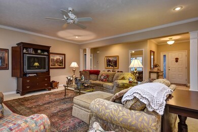 8637 Interlochen Dr-4