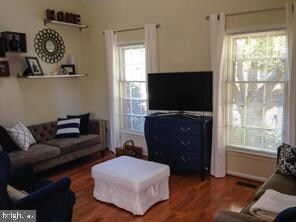 6501 Brick Hearth Ct, Alexandria, VA 22306 - photo 3