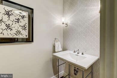 Four Seasons Residential Condos unit 2007, Baltimore, MD 21202 - photo 2