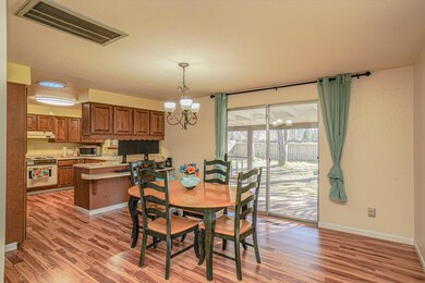 131 Belindy Cir, Grants Pass, OR 97527 - photo 5