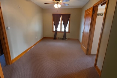 140 N 1st Ave E, Hartley, IA 51346 - photo 3