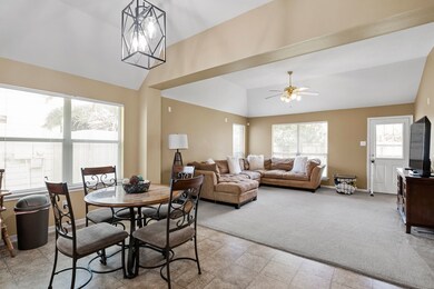 9010 Mercury Cove Ct, Houston, TX 77075 - photo 6