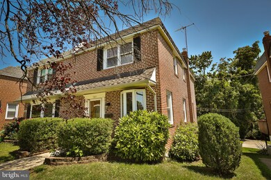 204 Lakeview Dr, Ridley Park, PA 19078 - photo 2