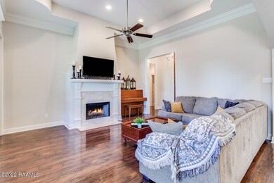 100 Meadow Gate-5