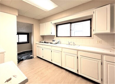 Large Kitchen