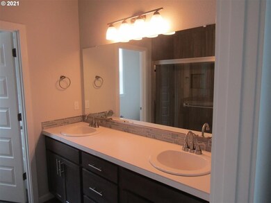 261 N 7th St, Carlton, OR 97111 - photo 7