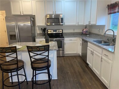 12217 Lava Rock Ct, Fishers, IN 46037 - photo 4