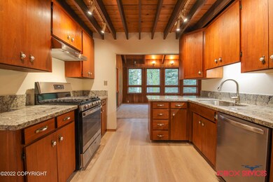 2150 N Cottonwood Loop