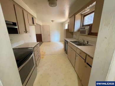 386 40th Place SE, Salem, OR 97317 - photo 5