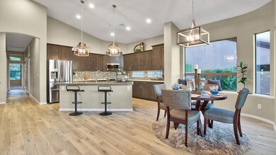 EAT-IN KITCHEN