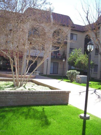 Entrance and green areas