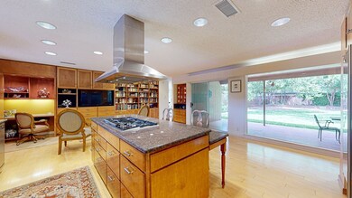 901 Bedford Dr, Midland, TX 79701 - photo 4