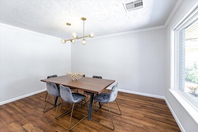 2307 Cheshire Ln, Houston, TX 77018 - photo 7