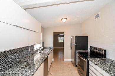 005-photo-kitchen-8969401