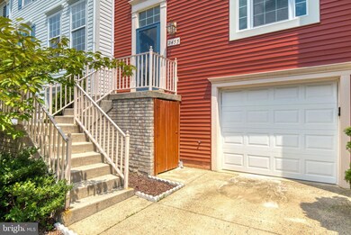 2455 Fox Stream Ln, Herndon, VA 20171 - photo 4