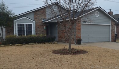 2701 S Narcissus Ave, Broken Arrow, OK 74012 - photo 2