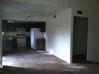 126 W Loma Vista Dr unit 104, Tempe, AZ 85282 - photo 4