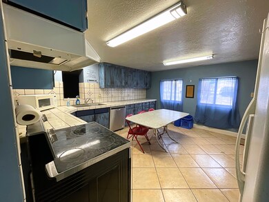 5Kitchen