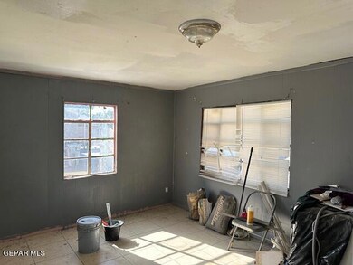 7867 Laura Way, El Paso, TX 79915 - photo 2