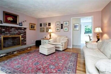 48 Raffaele Dr, Waltham, MA 02452 - photo 4