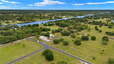 1530 Lindy Ln, Labelle, FL 33935 - photo 3