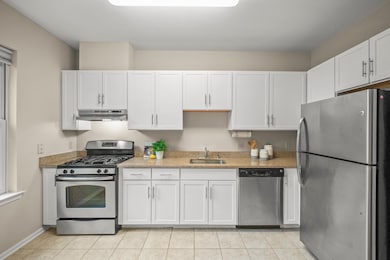 25 Duncan Ave unit 210, Jersey City, NJ 07304 - photo 7