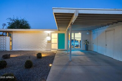 Gorgeous from entry with side light