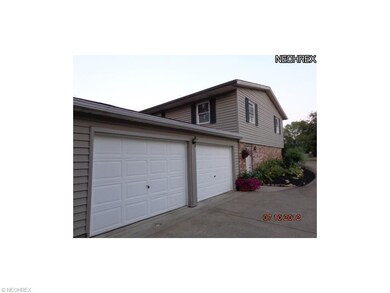 attached garage - side load