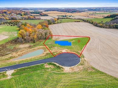 363 Candy Ln, Kinnickinnic Township, WI 54022 - photo 2