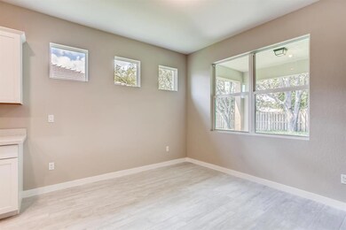 Delray-large-004-017-Dining Room-1500x10