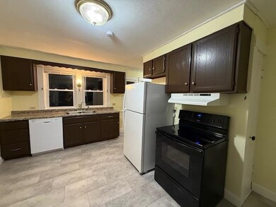 38 Summer St unit A, Nashua, NH 03064 - photo 4