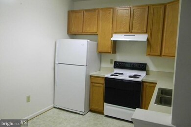 2015 Cooper Point Ct, Odenton, MD 21113 - photo 2