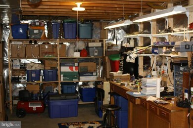 1829 Harewood Ln, Crofton, MD 21114 - photo 6