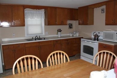 39 Priscilla St, Teaticket, MA 02536 - photo 5