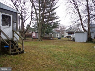 516 Crotzer Ave, Folcroft, PA 19032 - photo 4