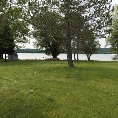 7930 Felter Lane, Pickerel Lake