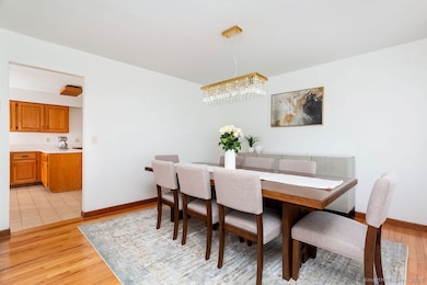 8 Phoebee Ln, Brookfield, CT 06804 - photo 6