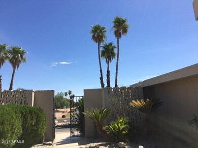 06 Courtyard 9838 N 112