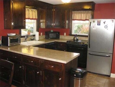 152 Clark Ln, Waltham, MA 02451 - photo 5